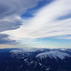 Verortung via Georeferenzierung der Kamera: Aufgenommen in der Nähe von Gemeinde Schrattenbach, 2733, Österreich in 2700 Meter